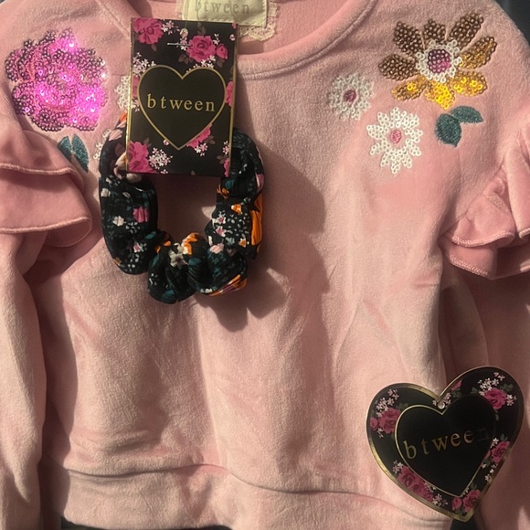 btween Pink Floral Ruffle Sweatshirt with Scrunchie - Picture 2 of 6